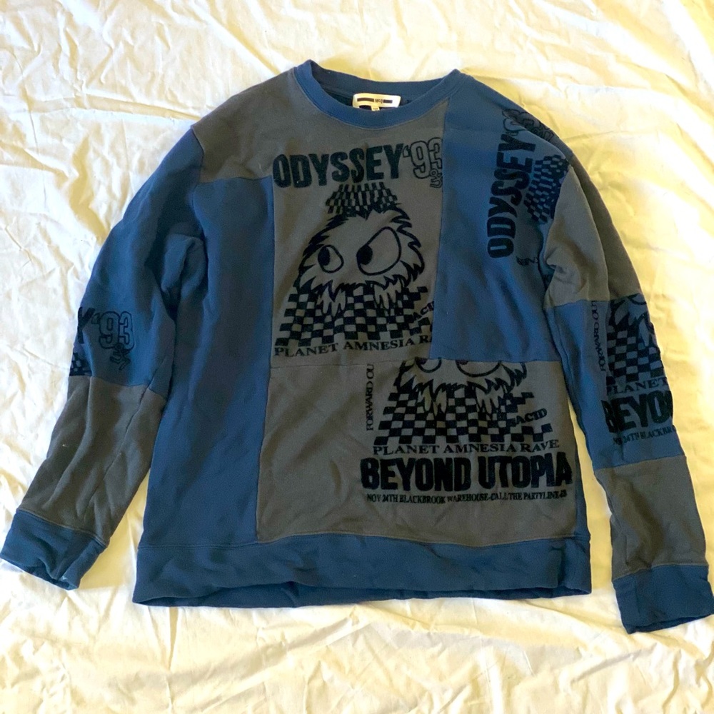 McQ Alexander McQueen Utopia / Planet amnesia crewneck sweater